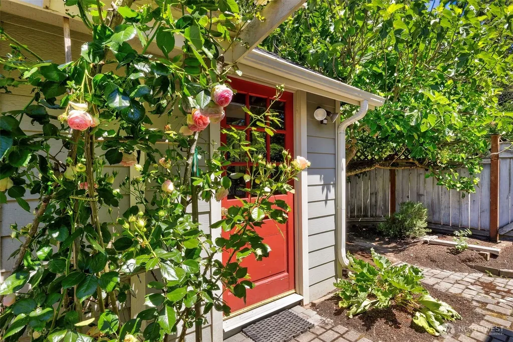 1757 Maple Street Port Townsend WA 98368