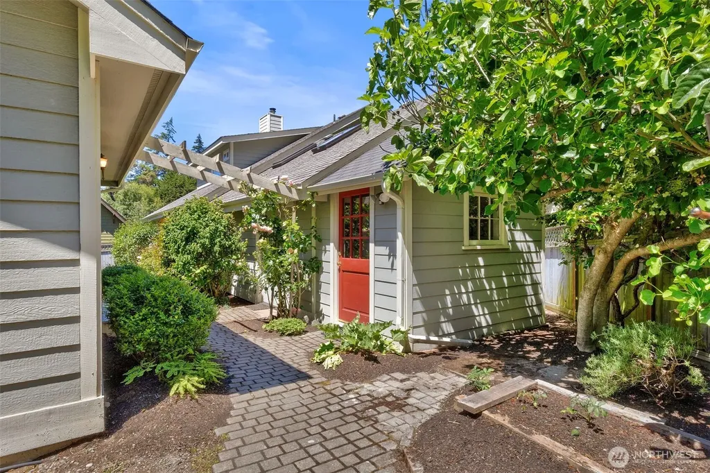 1757 Maple Street Port Townsend WA 98368