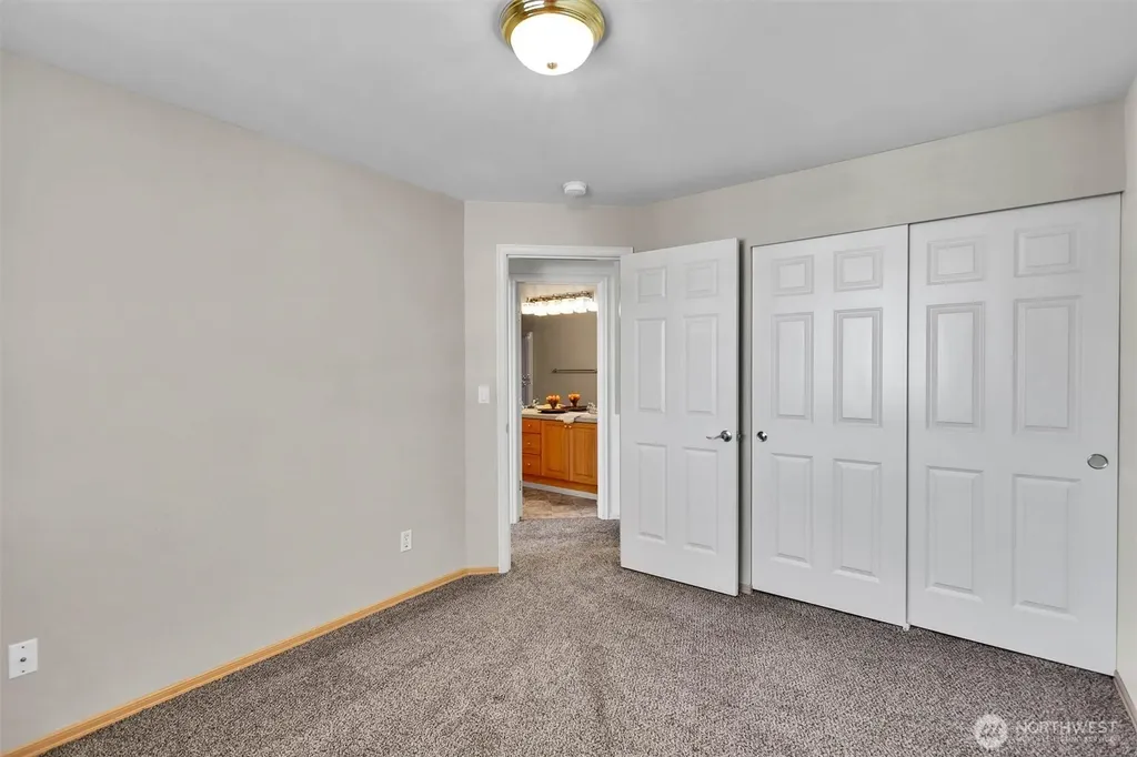 915 N Laurel Lane Tacoma WA 98406