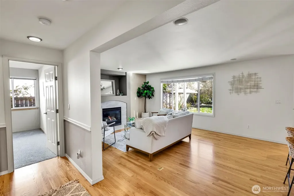 915 N Laurel Lane Tacoma WA 98406