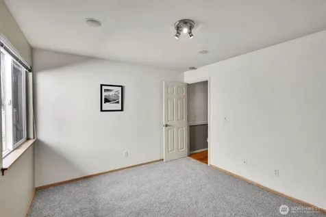 915 N Laurel Lane Tacoma WA 98406