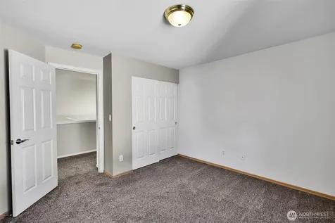 915 N Laurel Lane Tacoma WA 98406