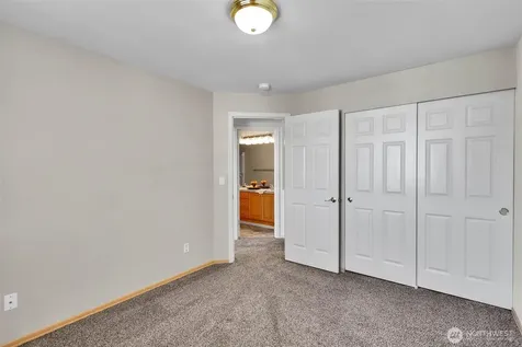 915 N Laurel Lane Tacoma WA 98406