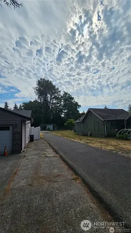 18534 Stone Avenue N Shoreline WA 98133