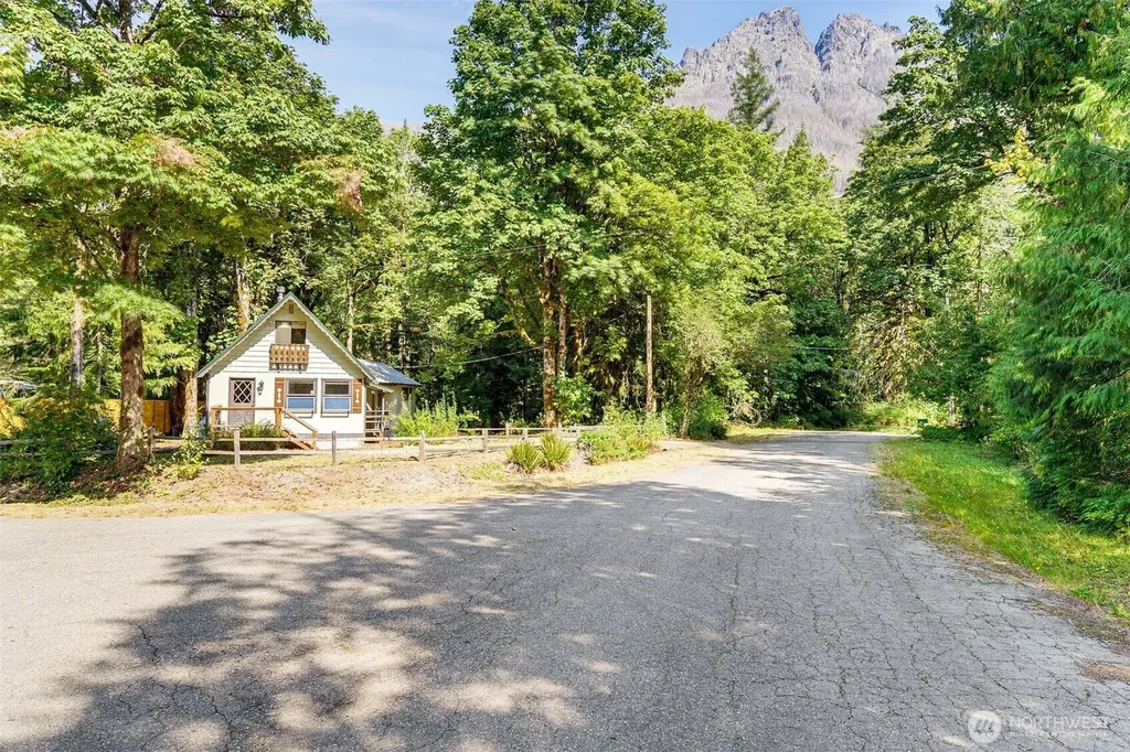 64464 NE 180th Street Baring WA 98224