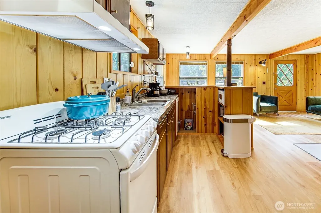 64464 NE 180th Street Baring WA 98224