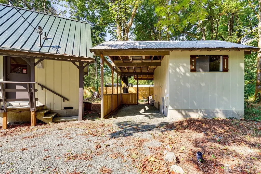 64464 NE 180th Street Baring WA 98224