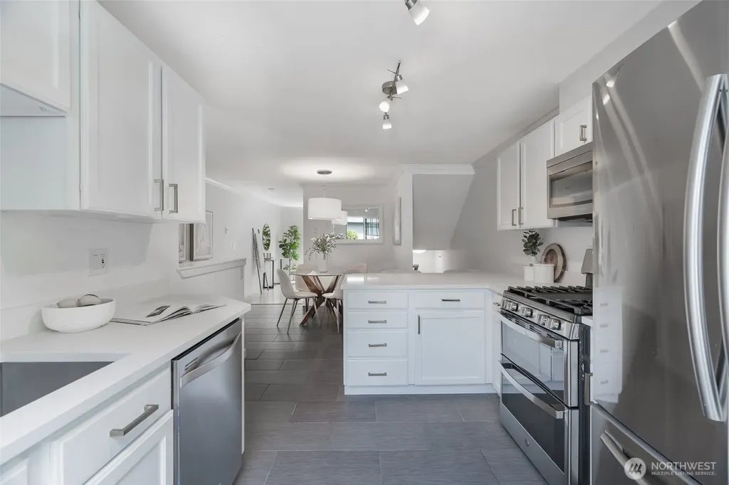 14534 12th Avenue NE Shoreline WA 98155