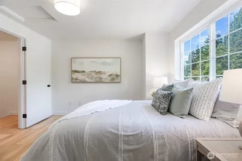 14534 12th Avenue NE Shoreline WA 98155