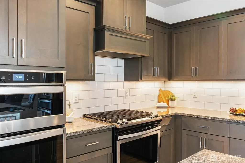 33533 Juniper Avenue SE Black Diamond WA 98010