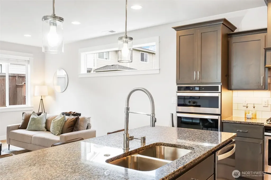 33533 Juniper Avenue SE Black Diamond WA 98010