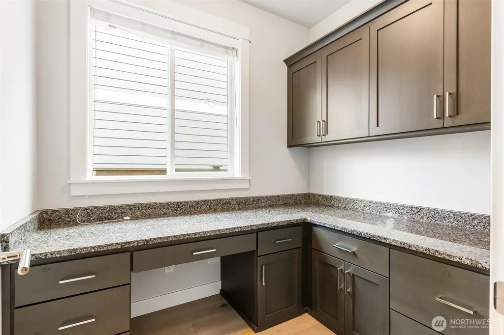 33533 Juniper Avenue SE Black Diamond WA 98010
