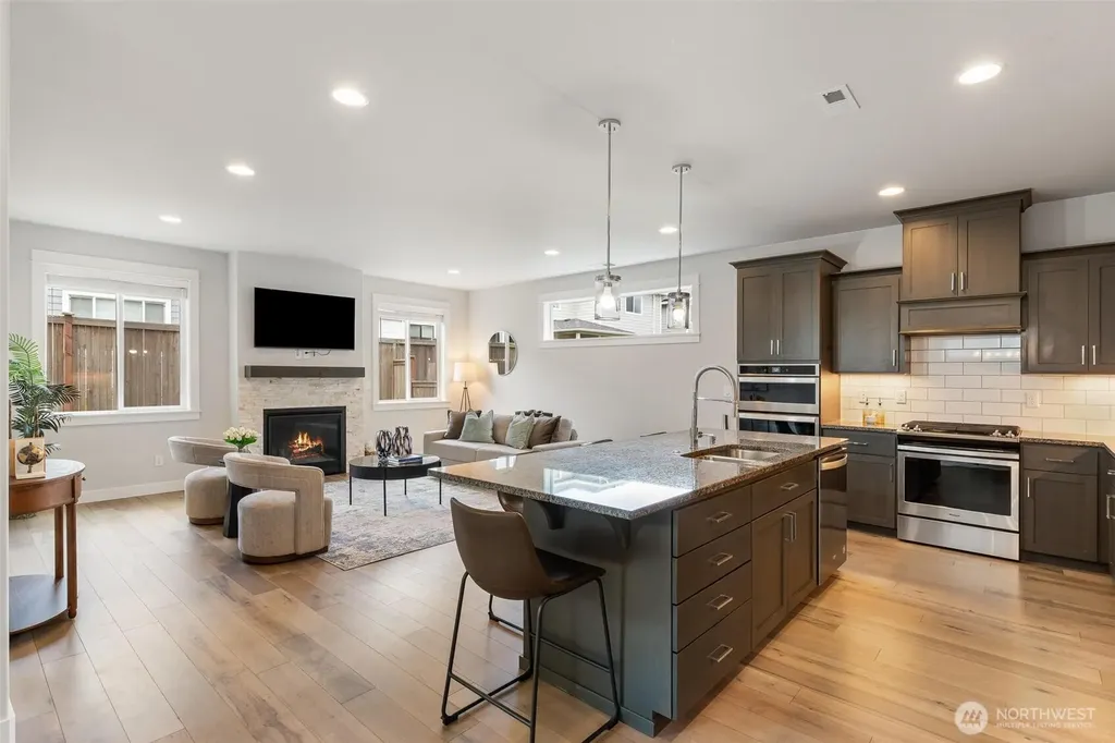 33533 Juniper Avenue SE Black Diamond WA 98010