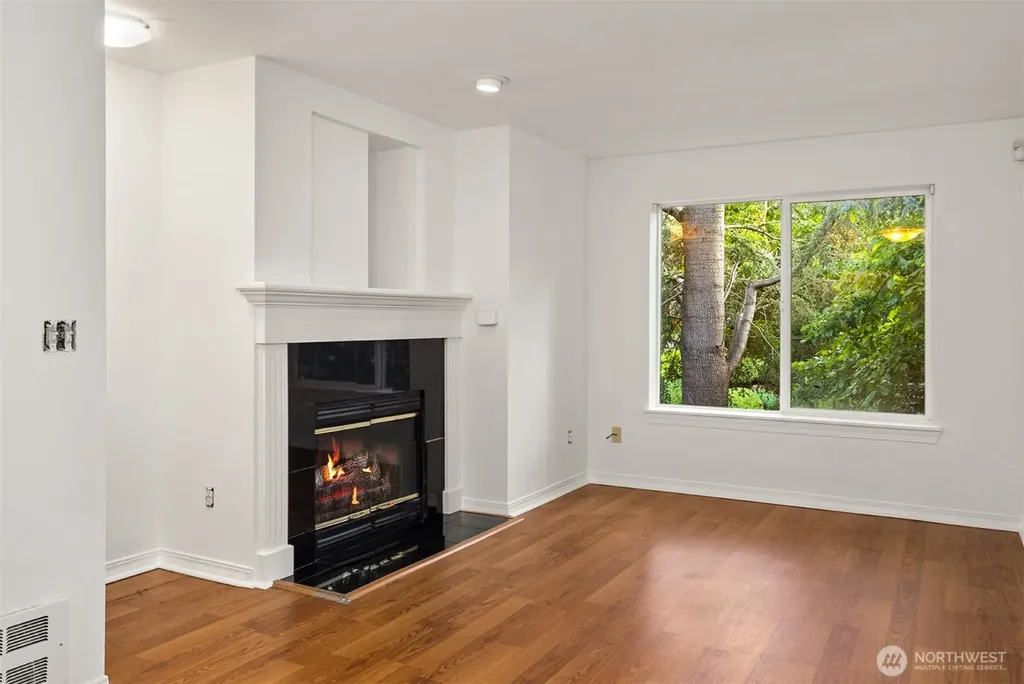 3222 21st Avenue W Seattle WA 98199