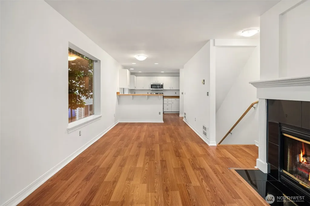 3222 21st Avenue W Seattle WA 98199