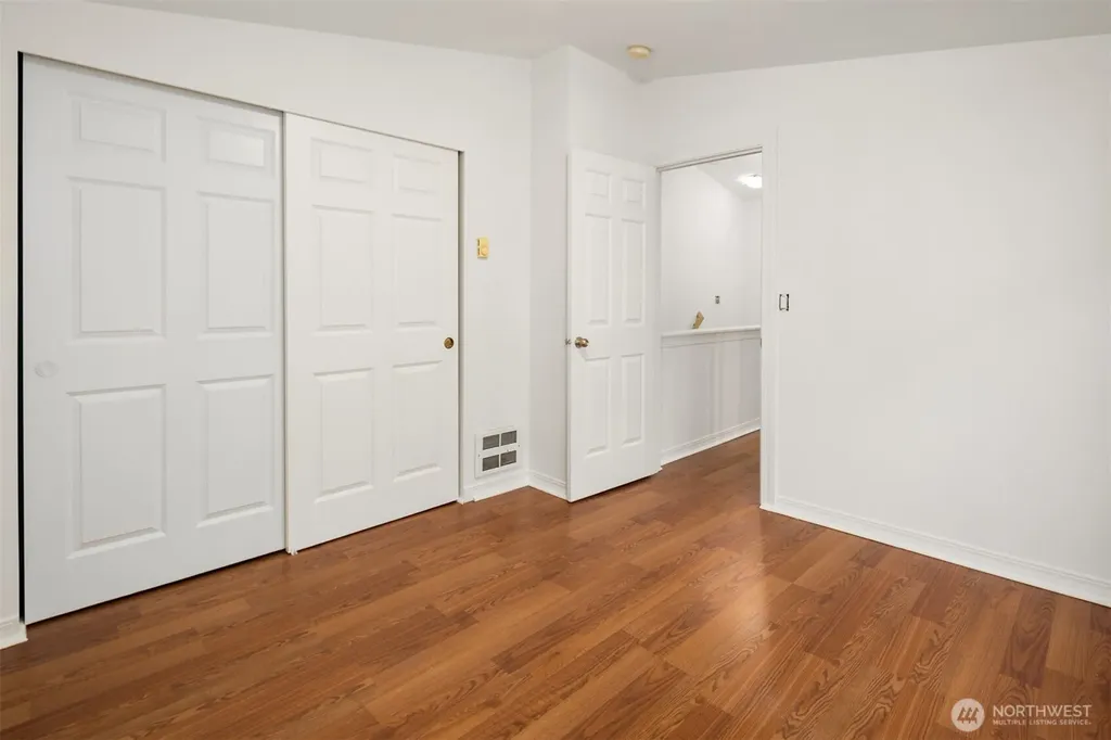 3222 21st Avenue W Seattle WA 98199