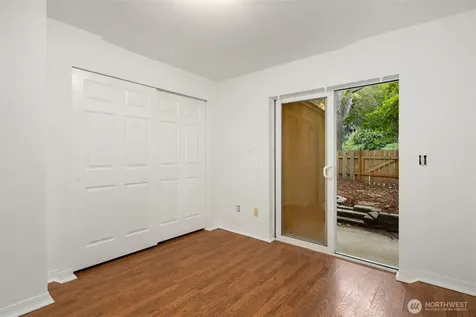 3222 21st Avenue W Seattle WA 98199