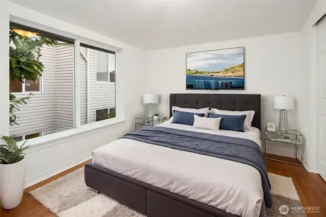 3222 21st Avenue W Seattle WA 98199