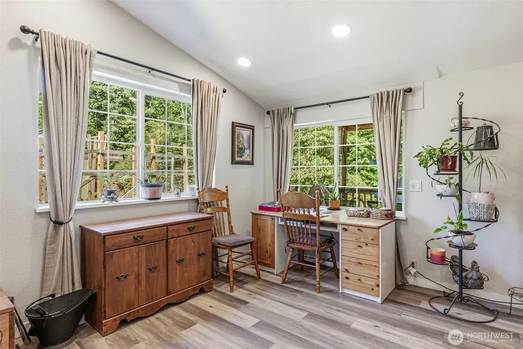 136 Longhorn Road Amboy WA 98601