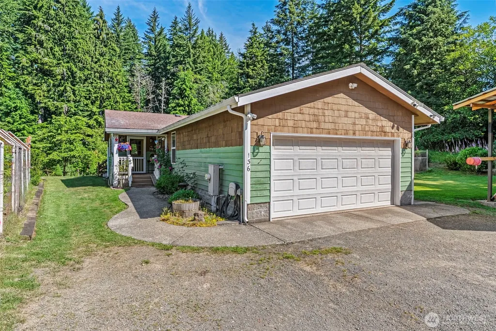 136 Longhorn Road Amboy WA 98601