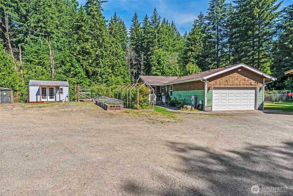136 Longhorn Road Amboy WA 98601