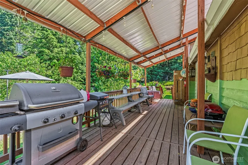 136 Longhorn Road Amboy WA 98601