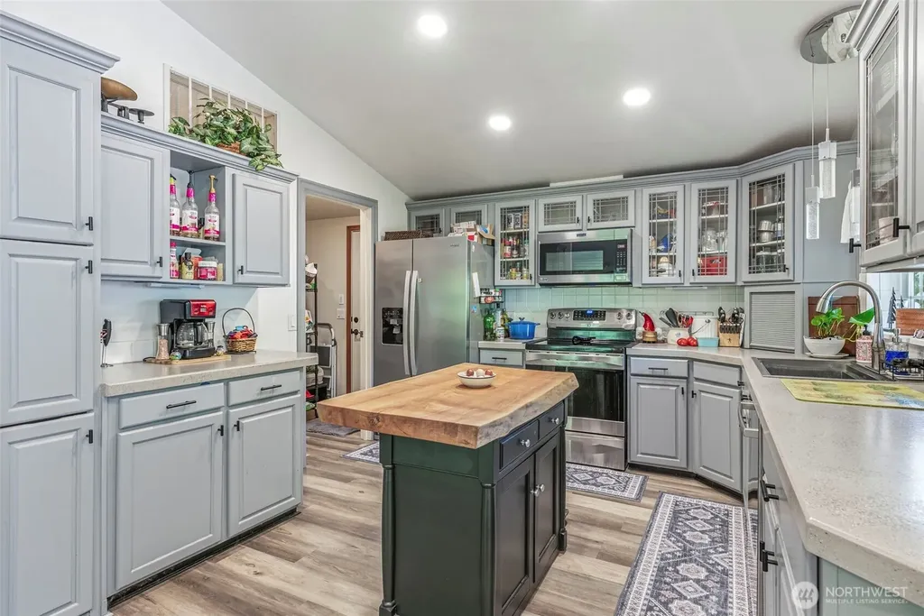 136 Longhorn Road Amboy WA 98601