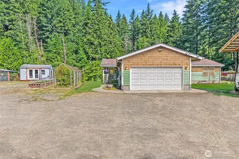 136 Longhorn Road Amboy WA 98601