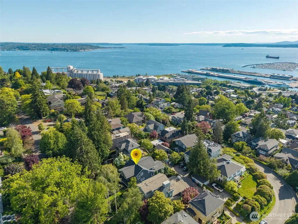 1625 7th Avenue W Seattle WA 98119