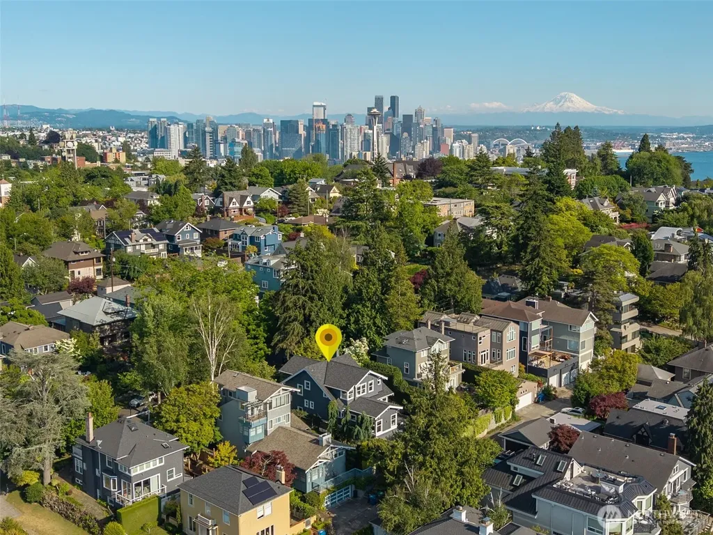 1625 7th Avenue W Seattle WA 98119