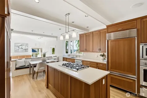 1625 7th Avenue W Seattle WA 98119
