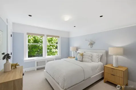 1625 7th Avenue W Seattle WA 98119