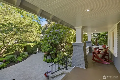 1625 7th Avenue W Seattle WA 98119