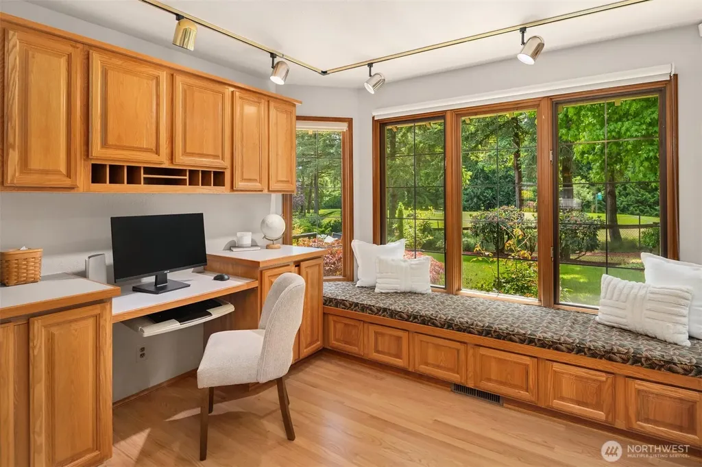 14045 NE 61st Street Redmond WA 98052