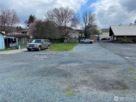 103 Washington Eatonville WA 98328