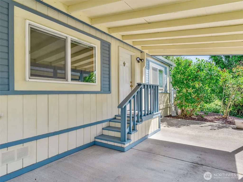 6898 Capricorn Lane NE Bremerton WA 98311