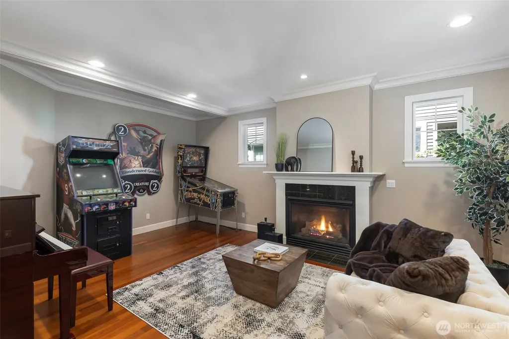 605 11th Avenue Kirkland WA 98033