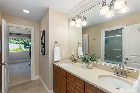 605 11th Avenue Kirkland WA 98033