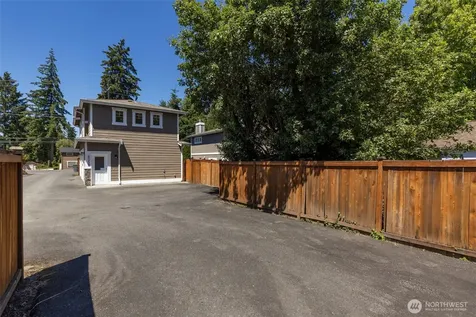 605 11th Avenue Kirkland WA 98033