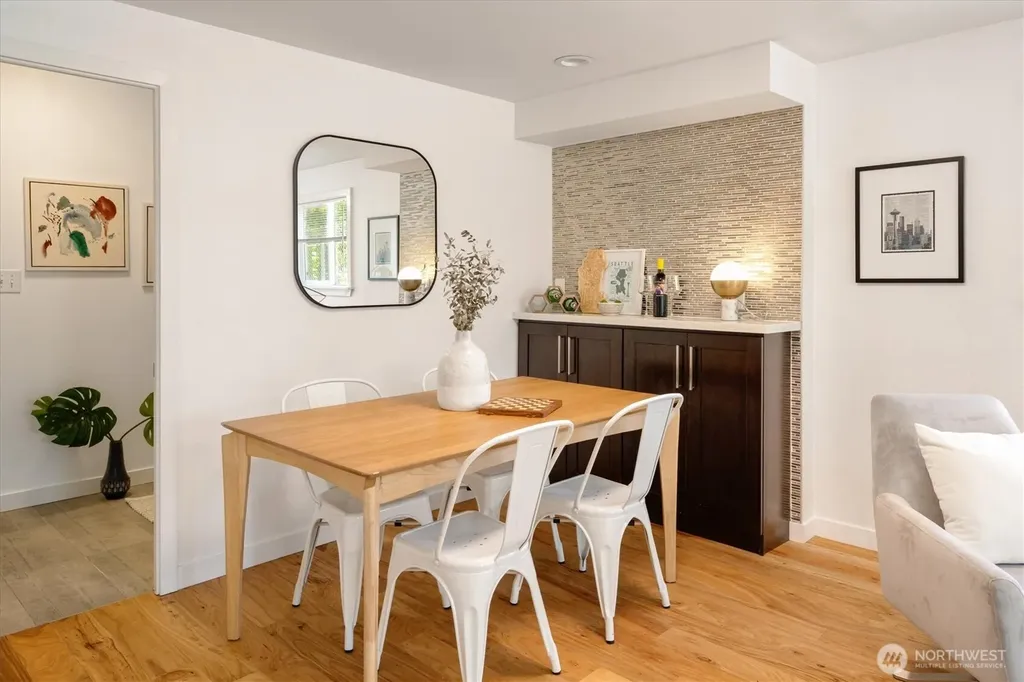 2315 S Bateman Street Seattle WA 98108