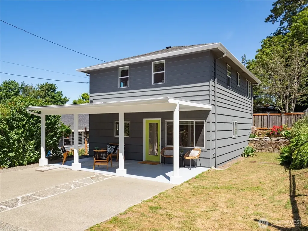 2315 S Bateman Street Seattle WA 98108
