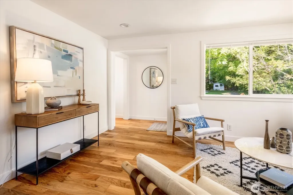 2315 S Bateman Street Seattle WA 98108