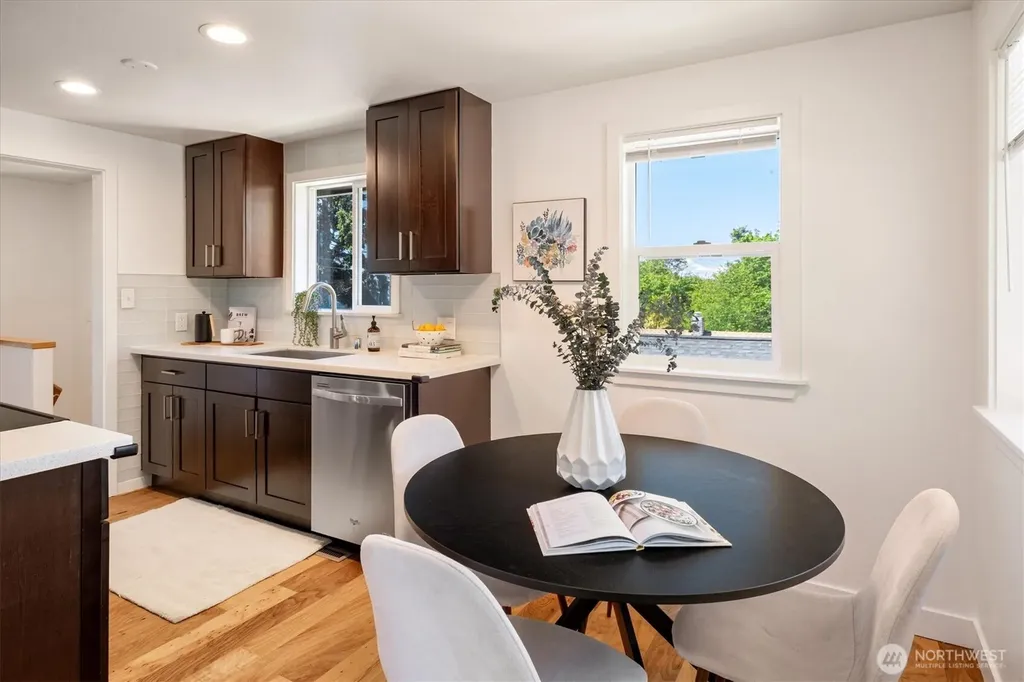 2315 S Bateman Street Seattle WA 98108