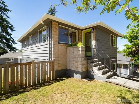 2315 S Bateman Street Seattle WA 98108