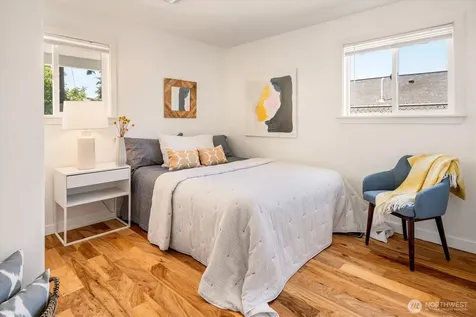 2315 S Bateman Street Seattle WA 98108