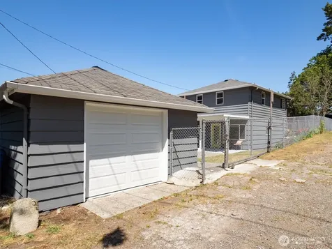 2315 S Bateman Street Seattle WA 98108