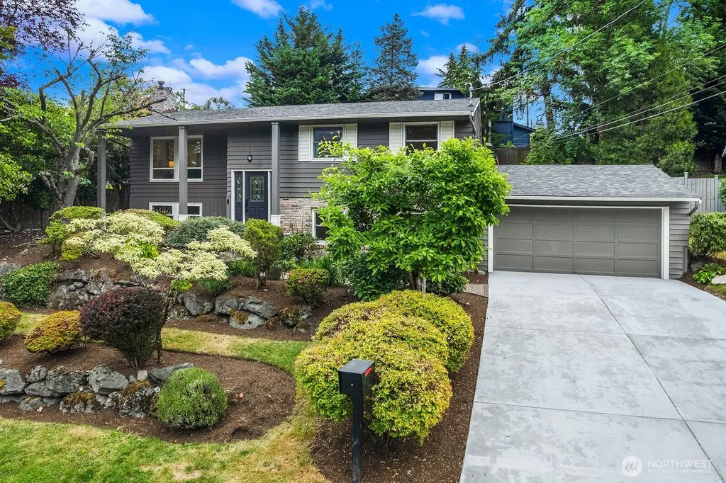 3412 79th Avenue SE Seattle WA 98040