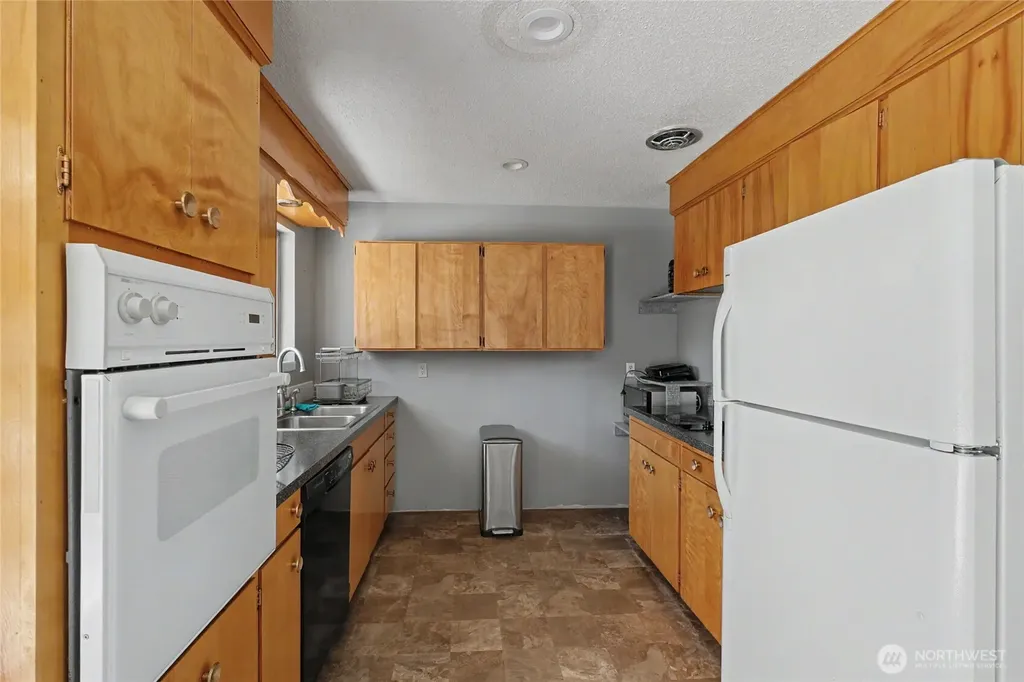 546 Rolfs Court East Wenatchee WA 98802