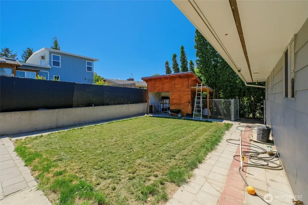 546 Rolfs Court East Wenatchee WA 98802