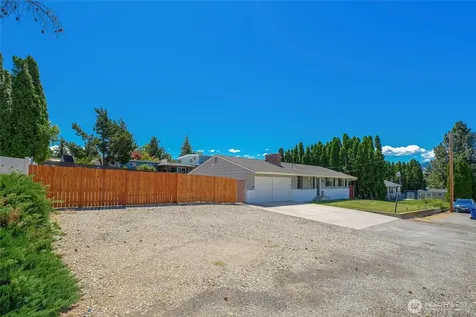 546 Rolfs Court East Wenatchee WA 98802